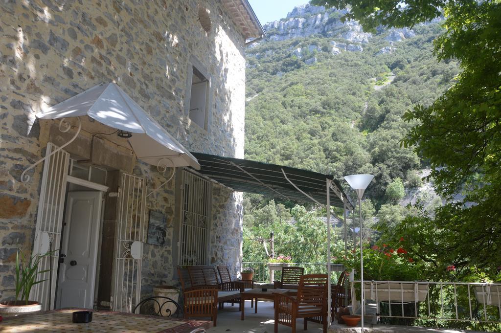 Domaine De La Carriere Bed & Breakfast Sumene ภายนอก รูปภาพ