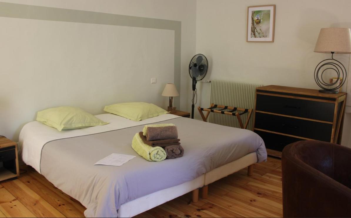 Domaine De La Carriere Bed & Breakfast Sumene ภายนอก รูปภาพ