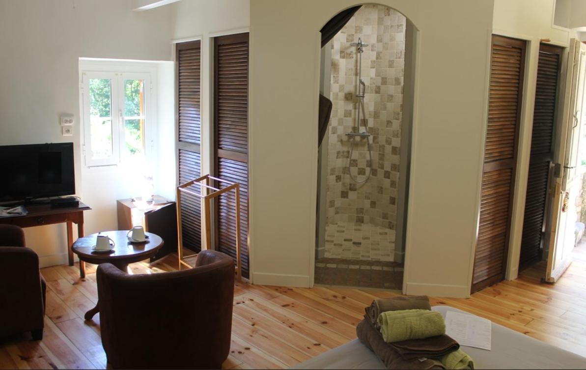 Domaine De La Carriere Bed & Breakfast Sumene ภายนอก รูปภาพ
