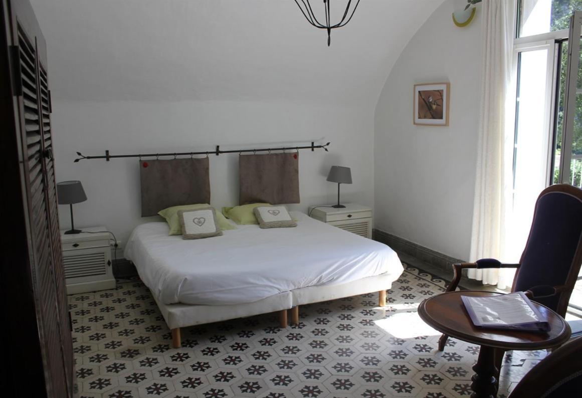 Domaine De La Carriere Bed & Breakfast Sumene ภายนอก รูปภาพ