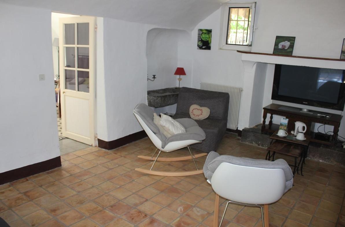 Domaine De La Carriere Bed & Breakfast Sumene ภายนอก รูปภาพ