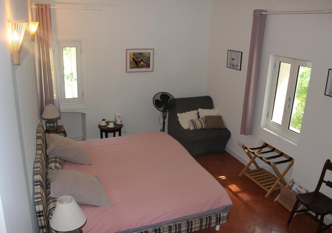 Domaine De La Carriere Bed & Breakfast Sumene ภายนอก รูปภาพ
